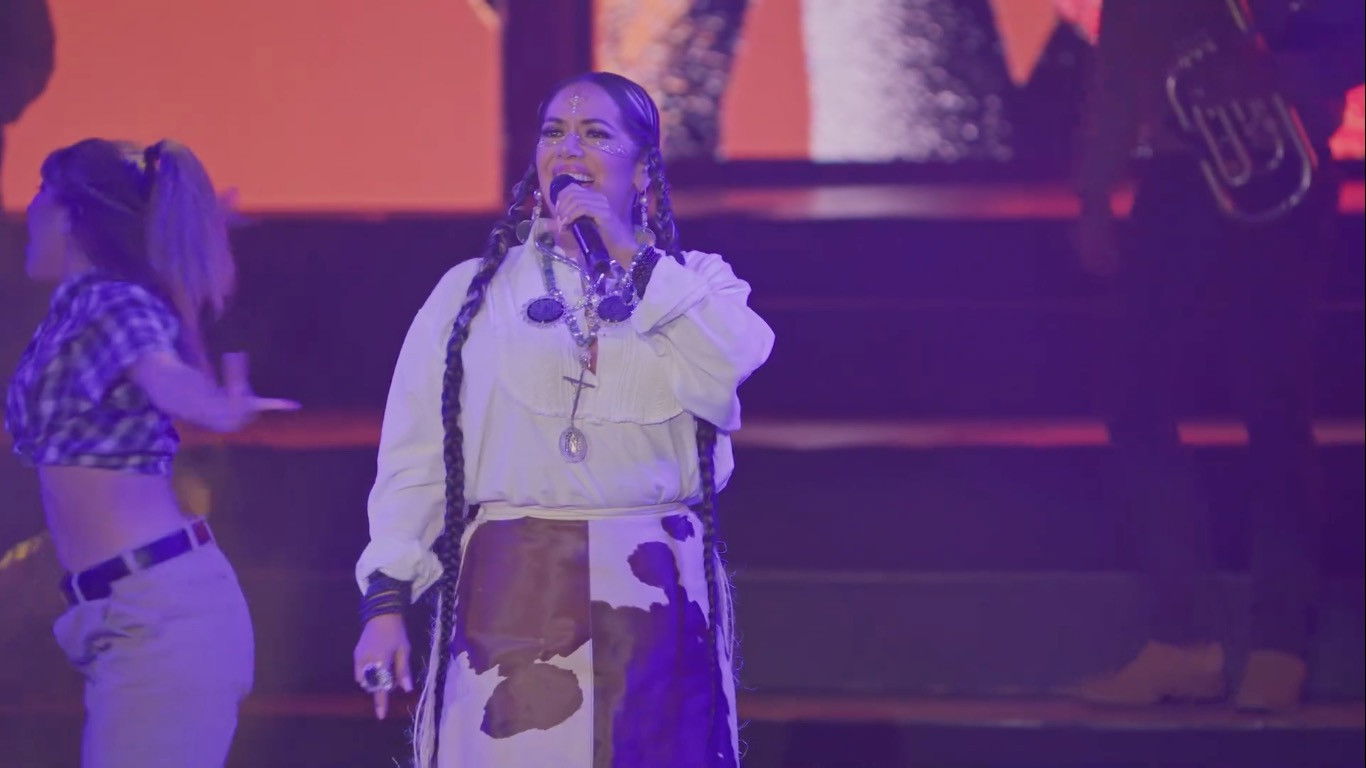 Backdrop for Trece Cielos: Una Noche para Ponernos al Día