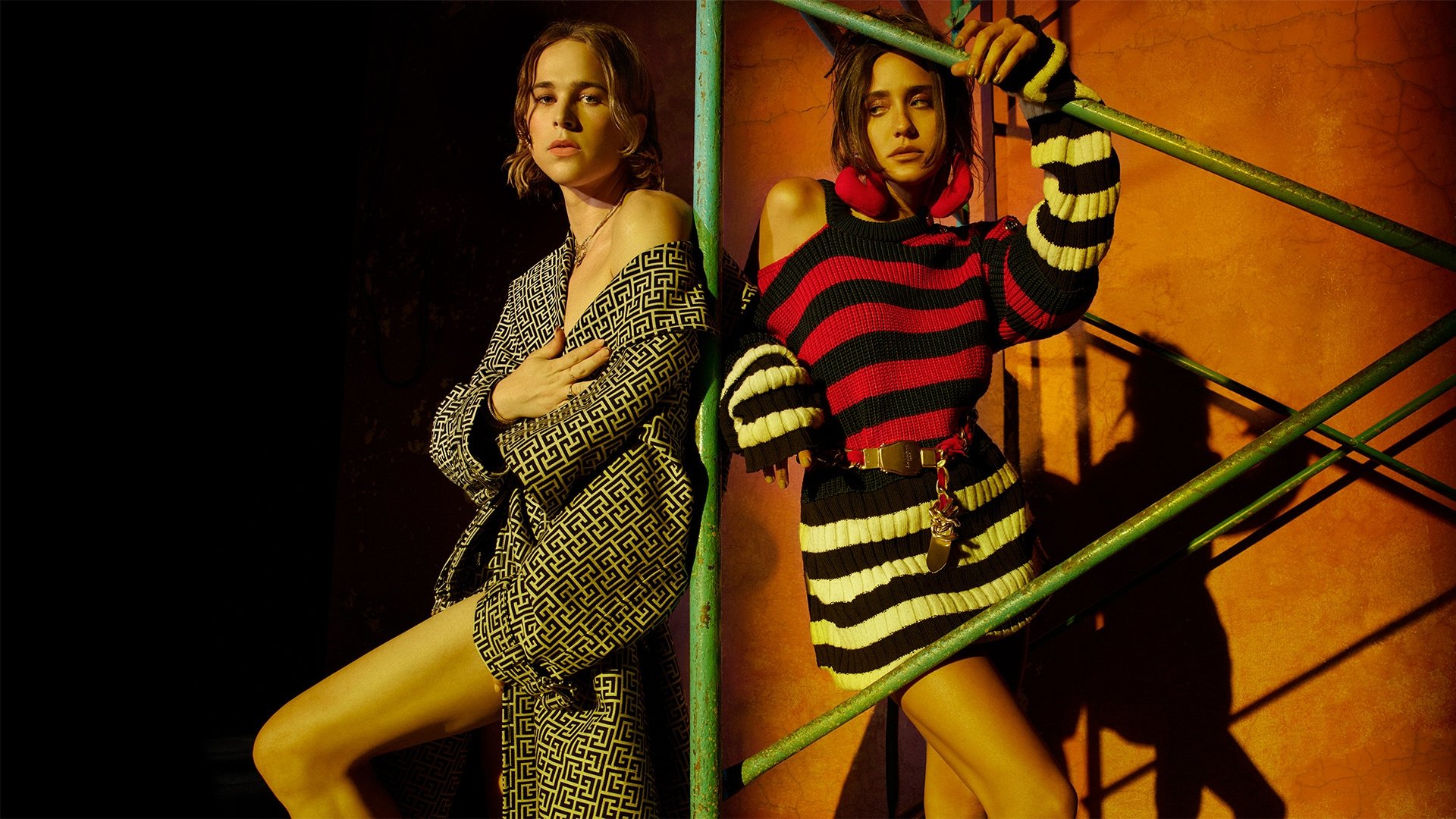 Backdrop for Fracture