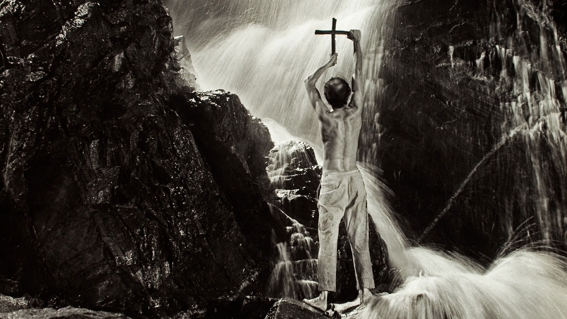 Backdrop for The Obsessed of Catulé