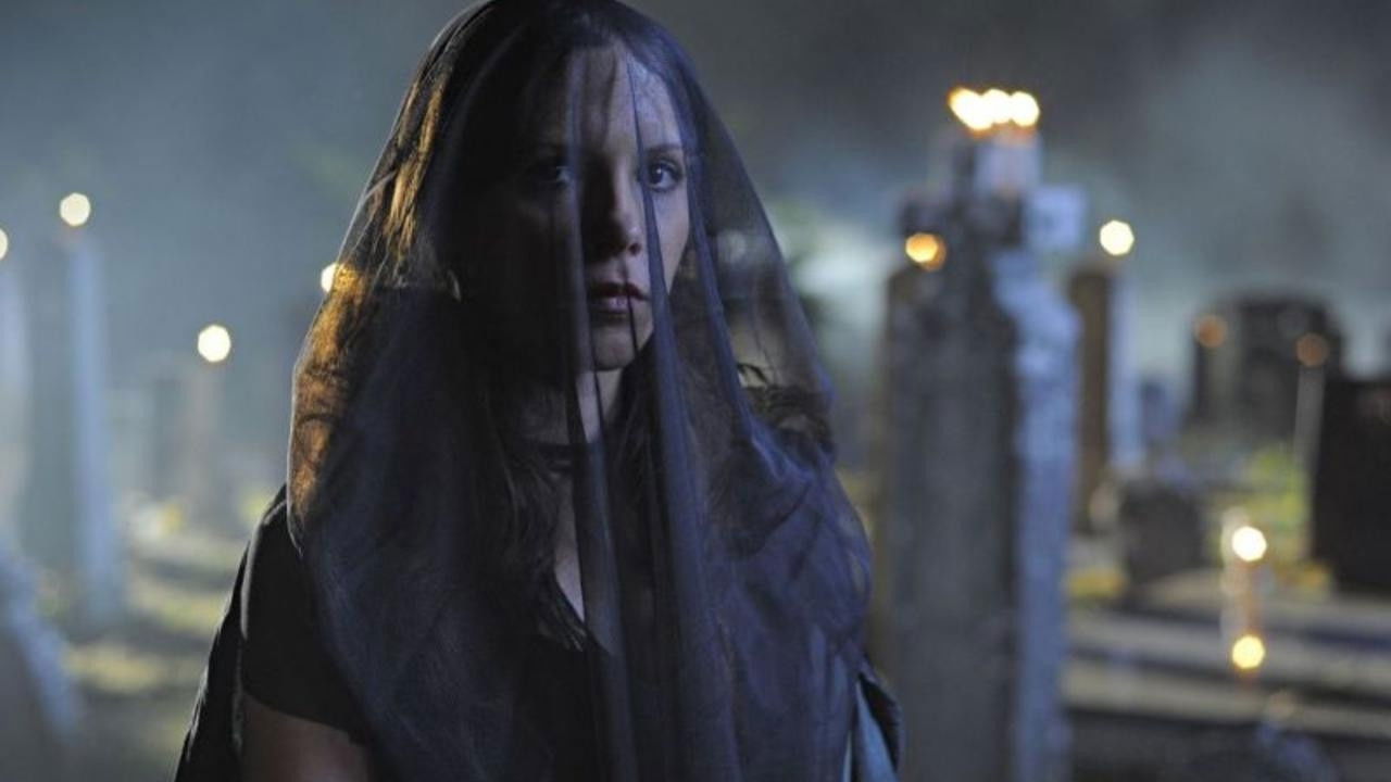 Backdrop for Loveless Zoritsa