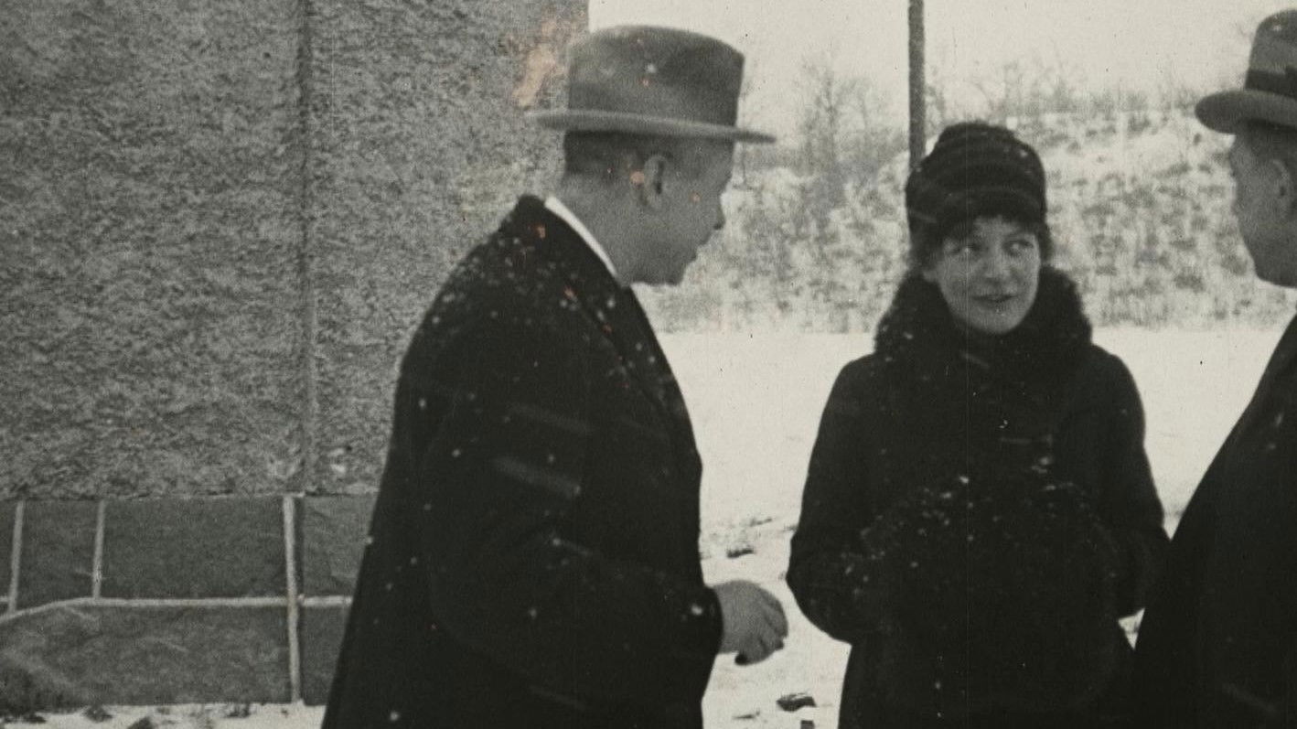 Backdrop for In Search of the Country's Most Beautiful Woman