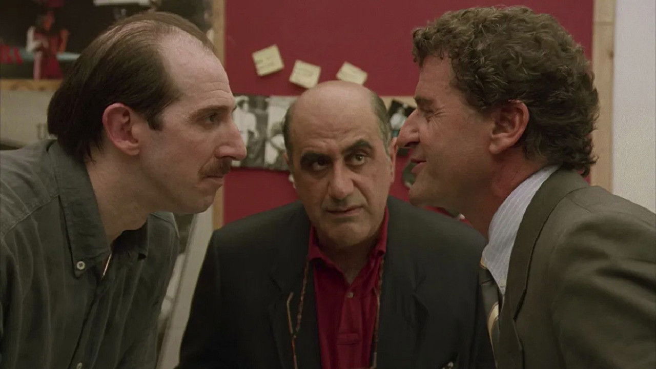 Backdrop for Gole Ruggenti