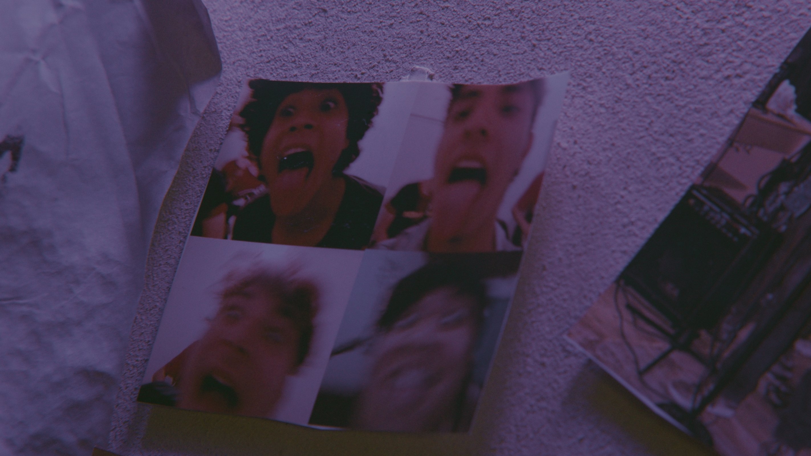 Backdrop for Yo Creo En El Ruido