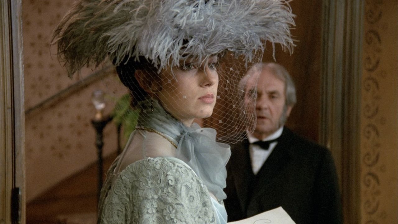 Backdrop for Guy de Maupassant