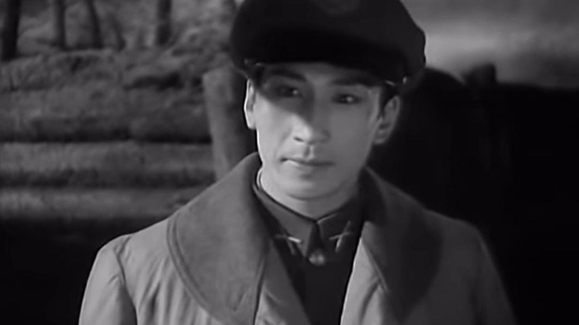 Backdrop for 兵临城下