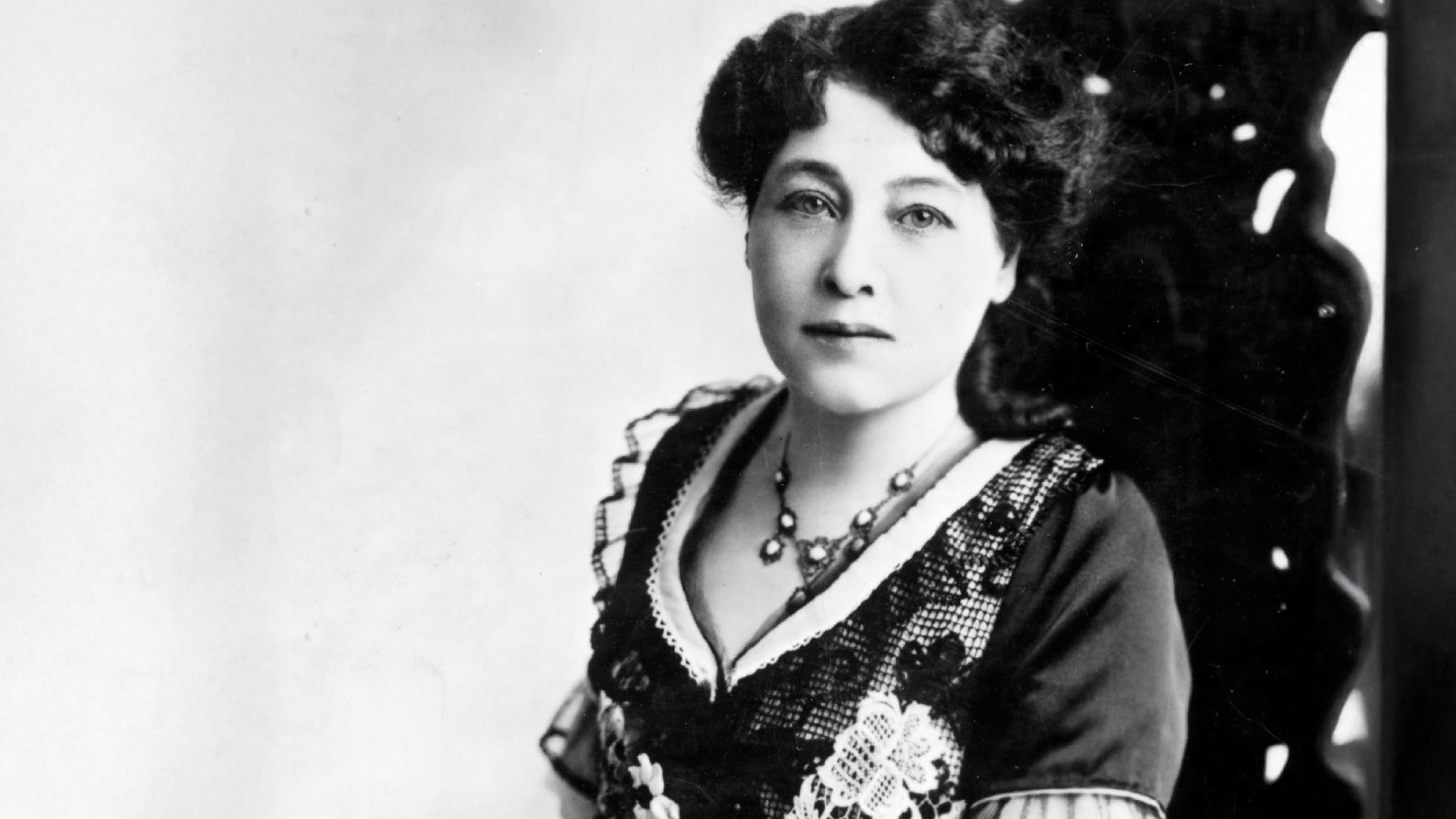 Backdrop for The Lost Garden: The Life and Cinema of Alice Guy-Blaché
