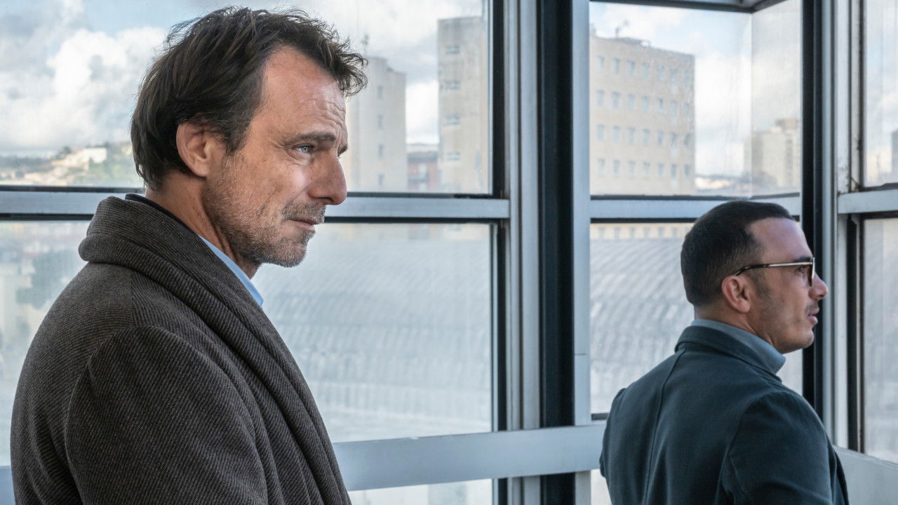 Backdrop for La cura