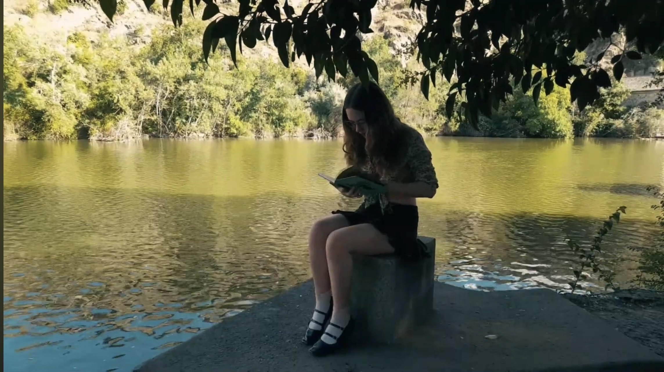 Backdrop for DUENDOLIO