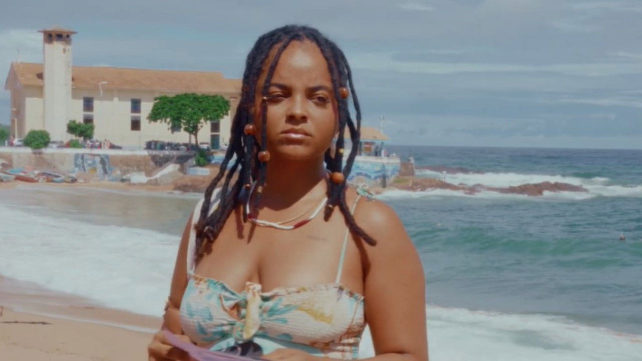 Backdrop for Onde o céu encontra o mar