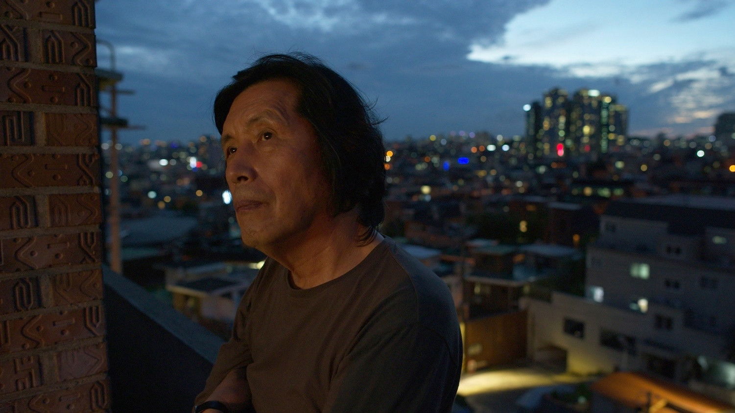 Backdrop for Lee Chang-dong: The Art of Irony