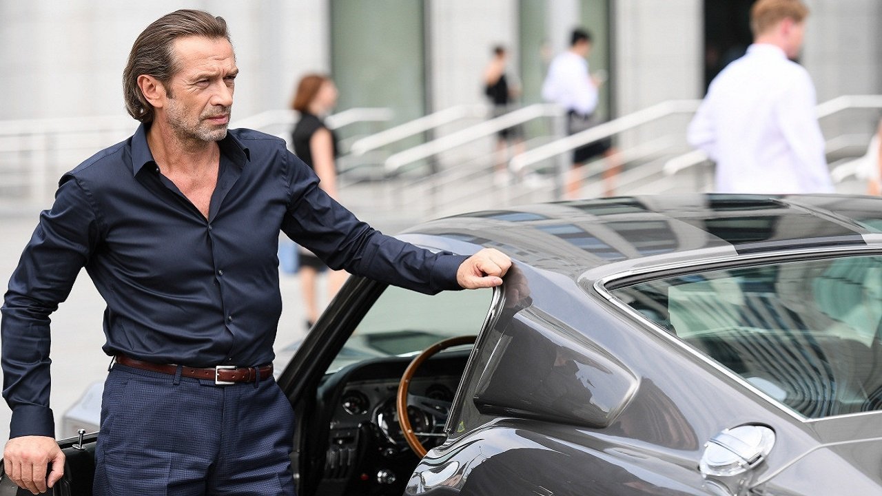 Backdrop for Billion