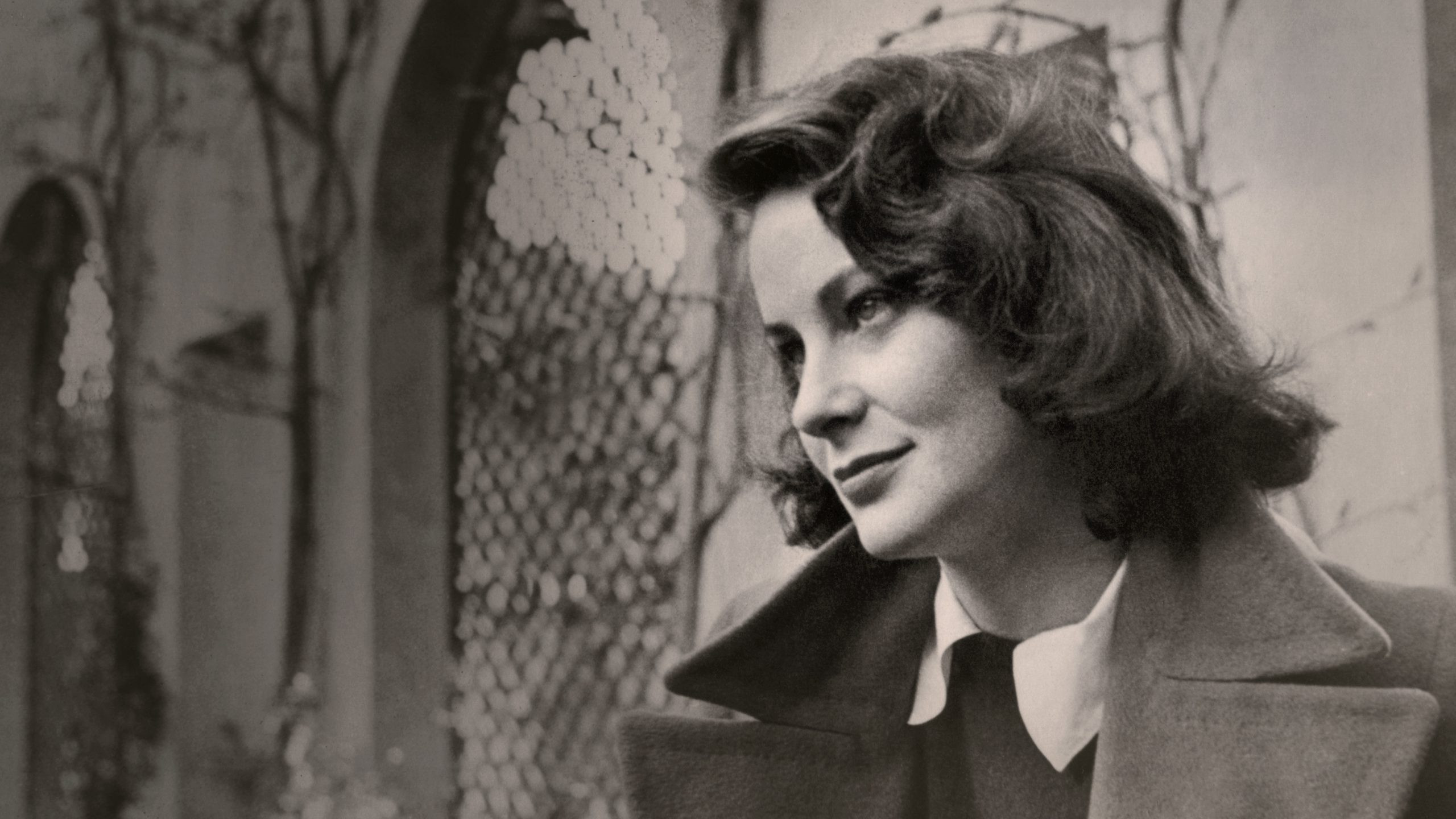Backdrop for Alida Valli: In Her Own Words