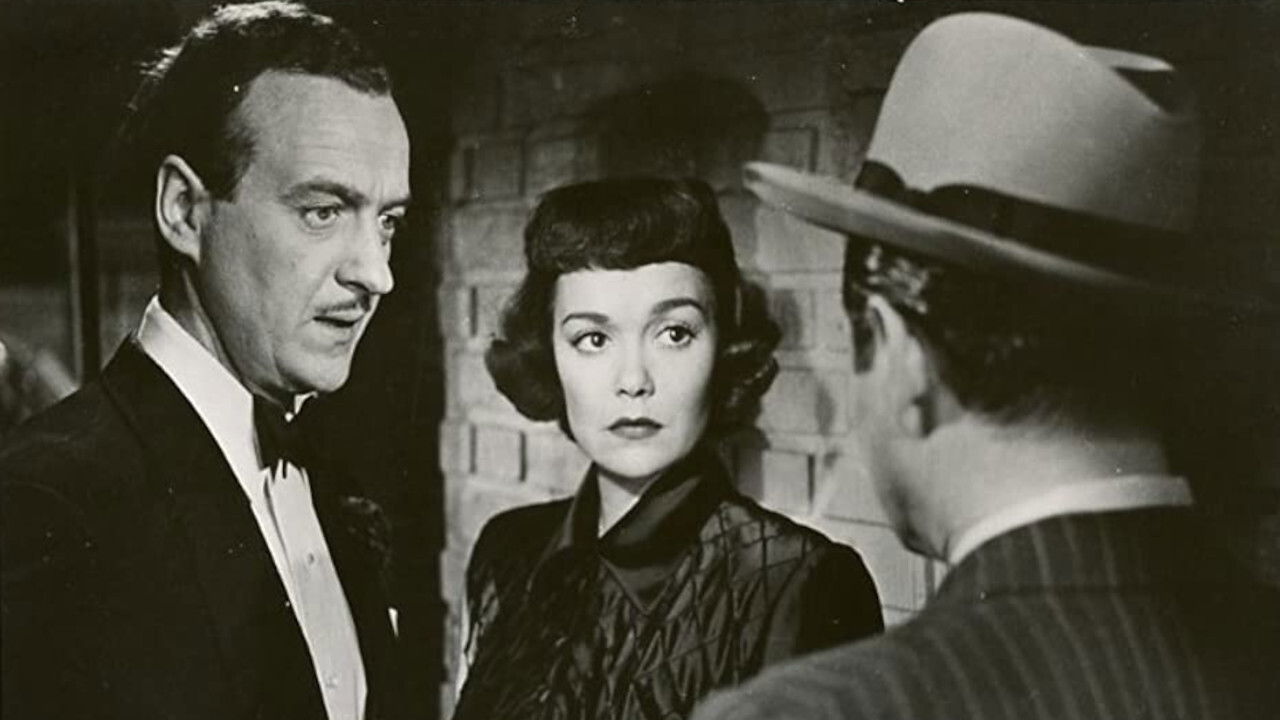 Backdrop for A Kiss in the Dark