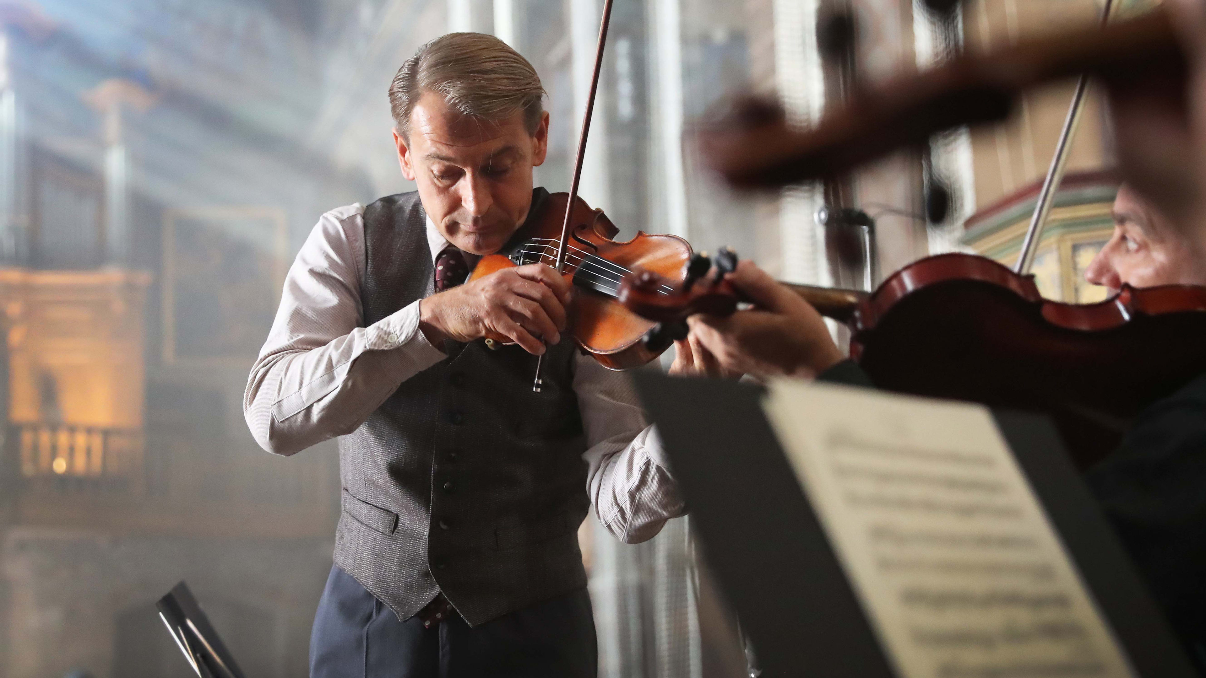 Backdrop for The Power of Silence