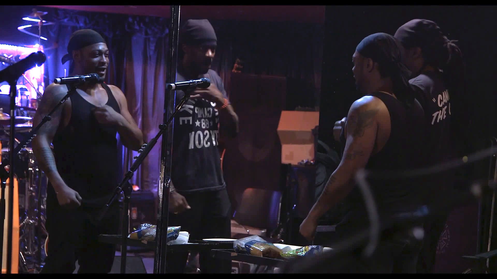 Backdrop for Devil's Pie: D'Angelo