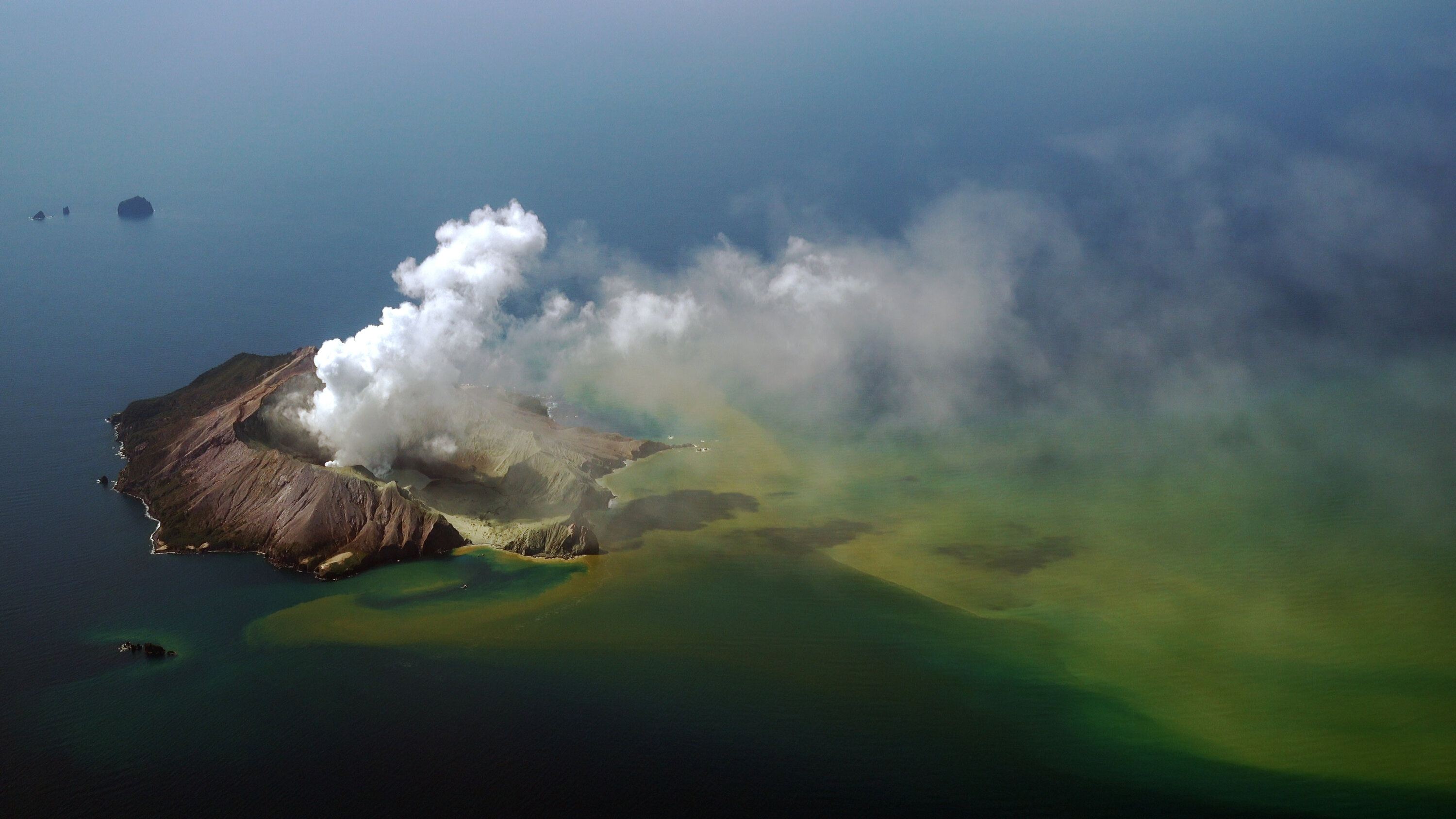 Backdrop for The Volcano: Rescue from Whakaari