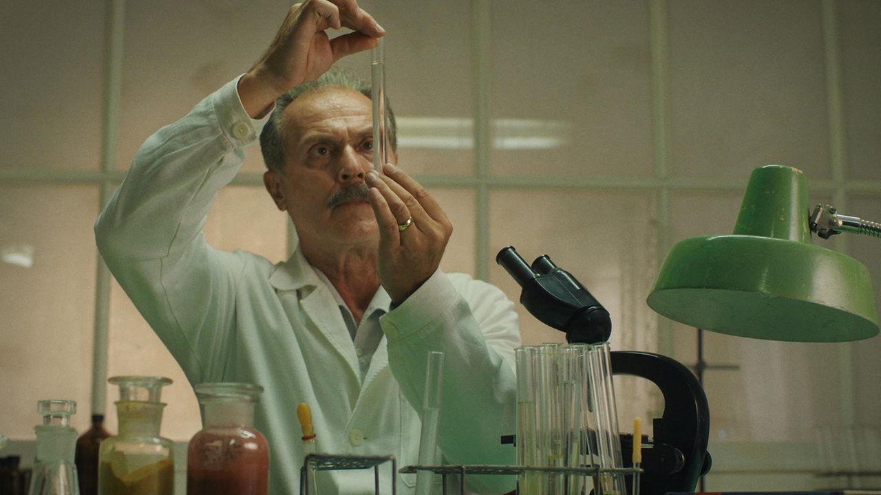 Backdrop for Cseppben az élet