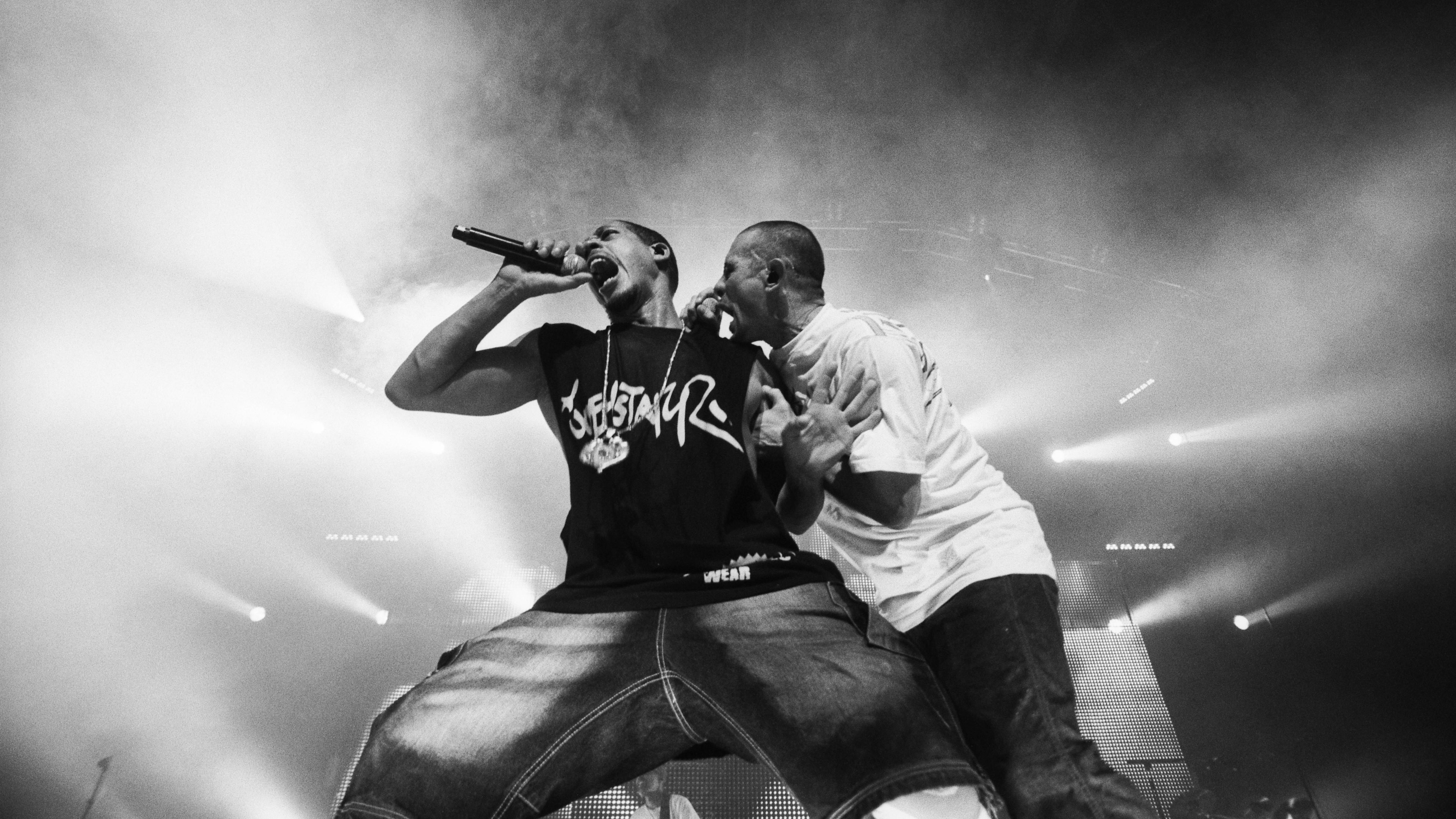 Backdrop for Suprême NTM - On est encore là : Bercy 2008