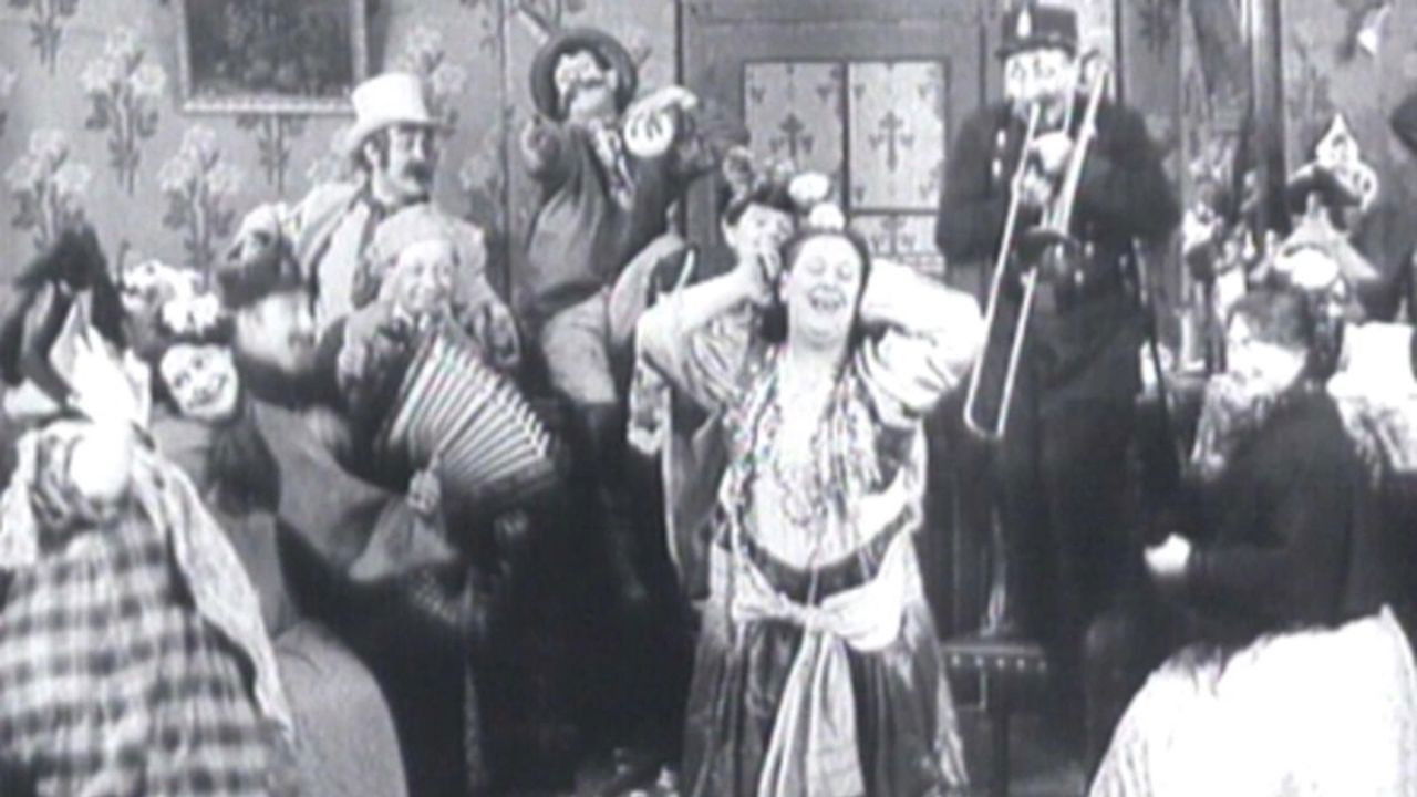 Backdrop for La Bous Bous Mée