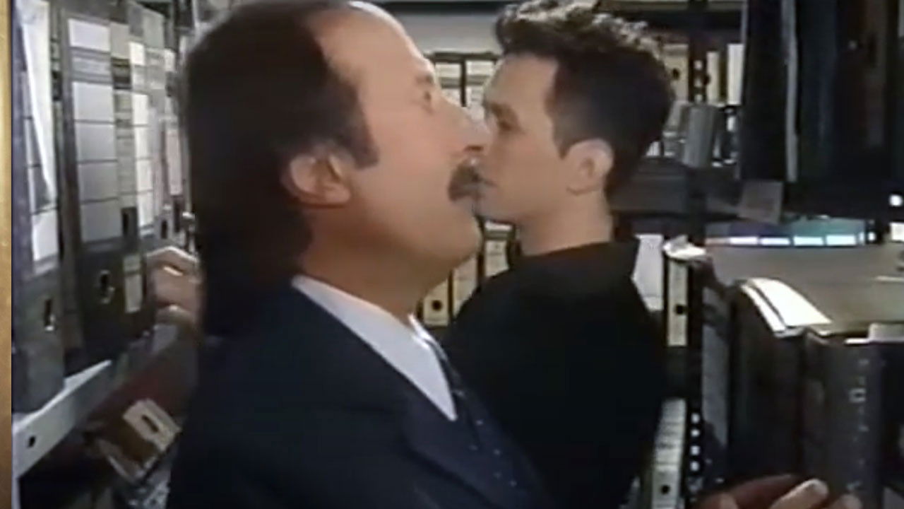 Backdrop for Durmiendo con mi jefe