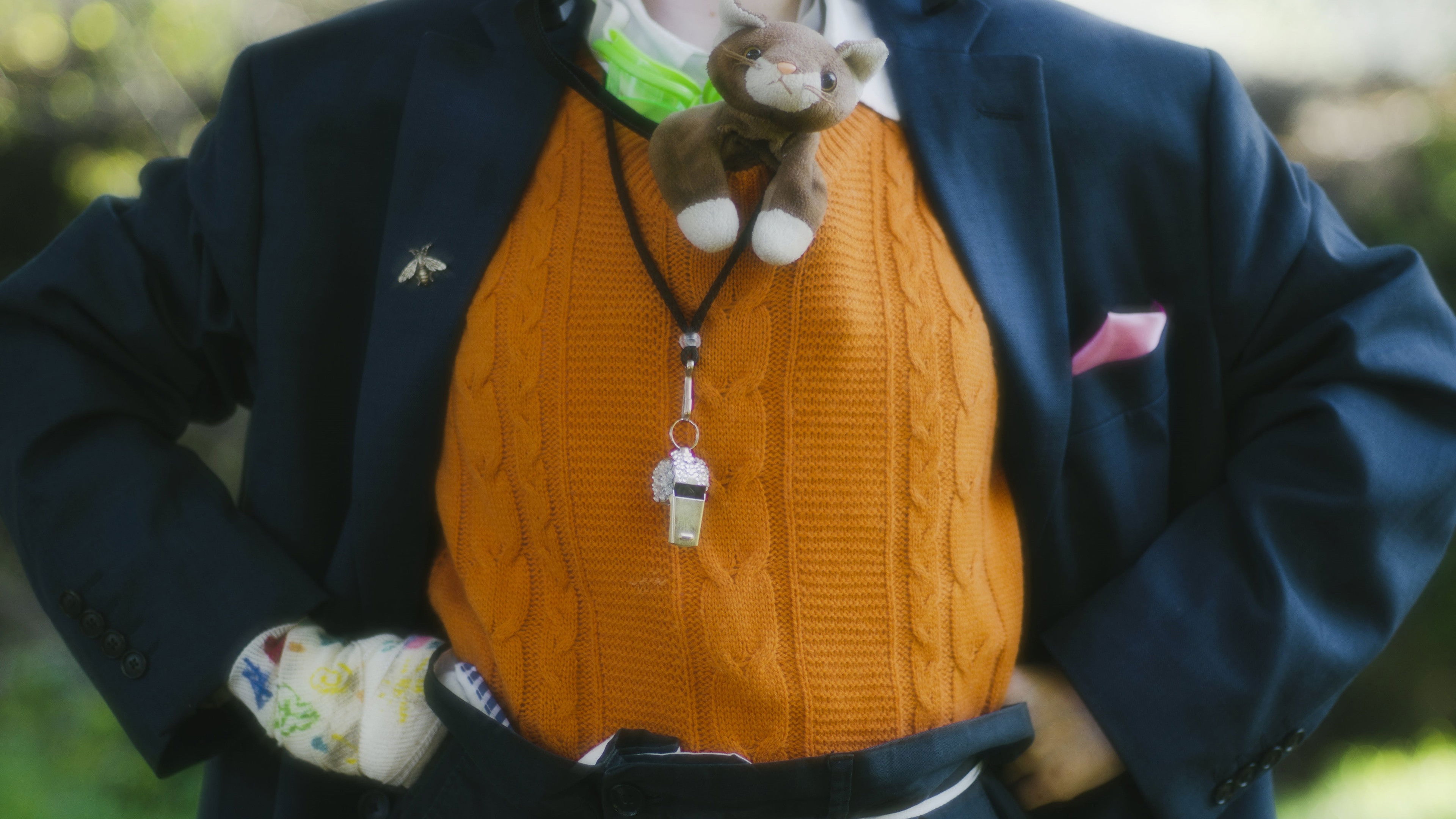 Backdrop for Against my pants: A broken heart never felt so well