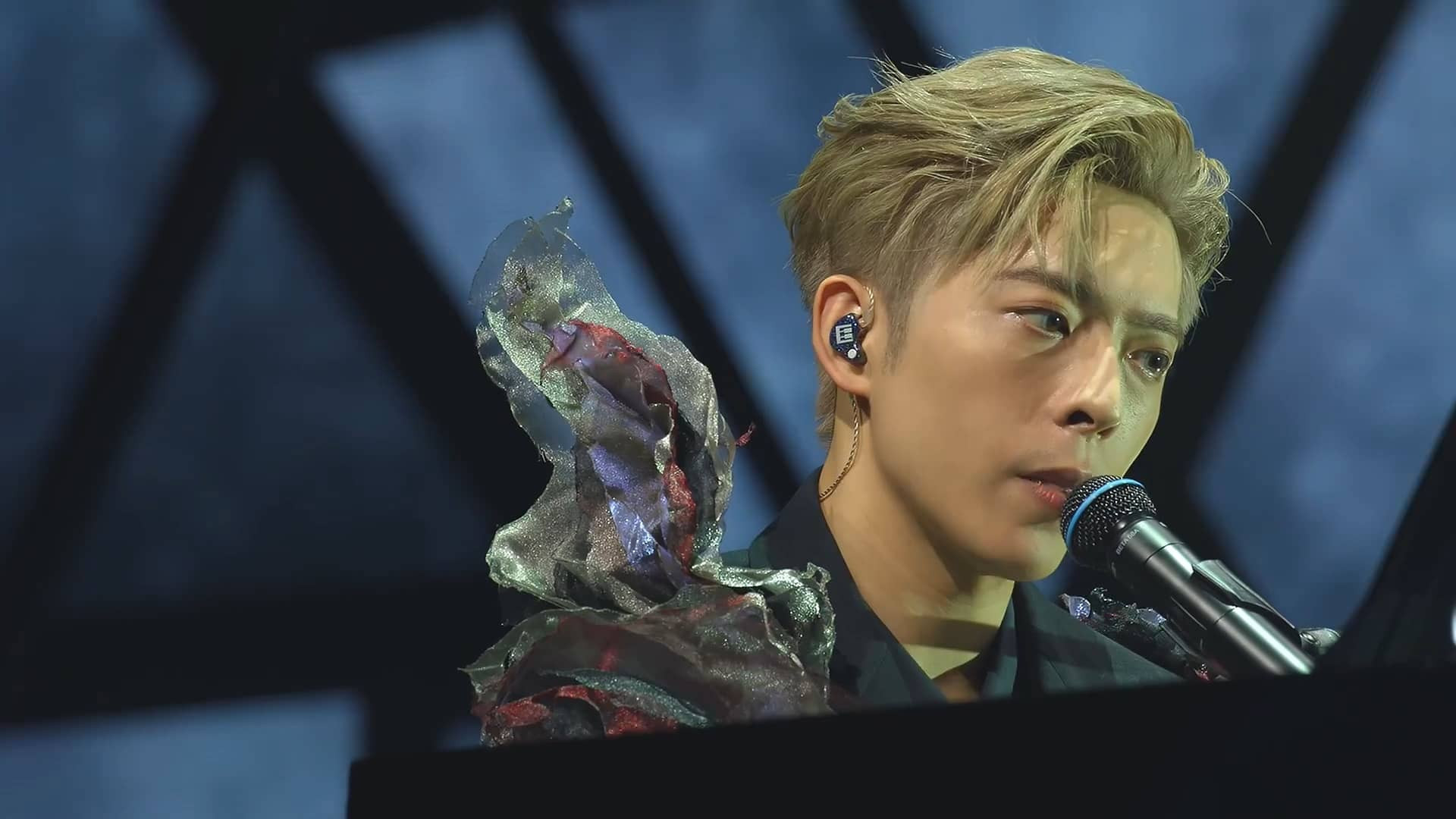 Backdrop for 呂爵安 In My Sight of E 2023 演唱会