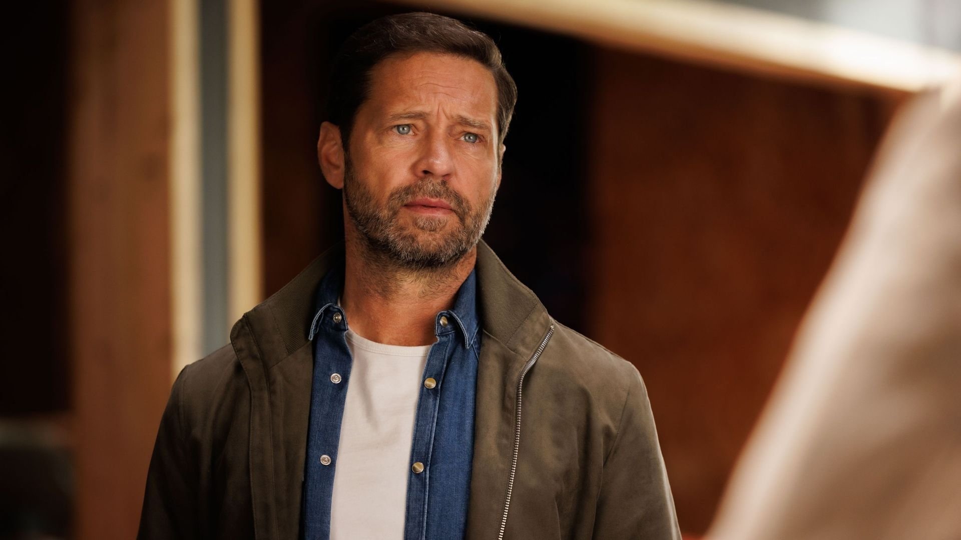 Backdrop for Mort sur la piste