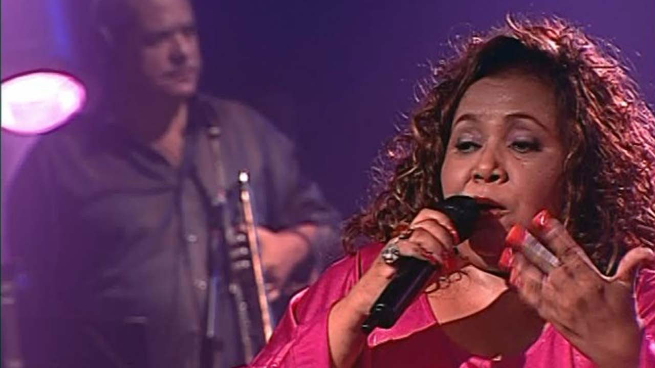 Backdrop for Alcione - Ao Vivo 2