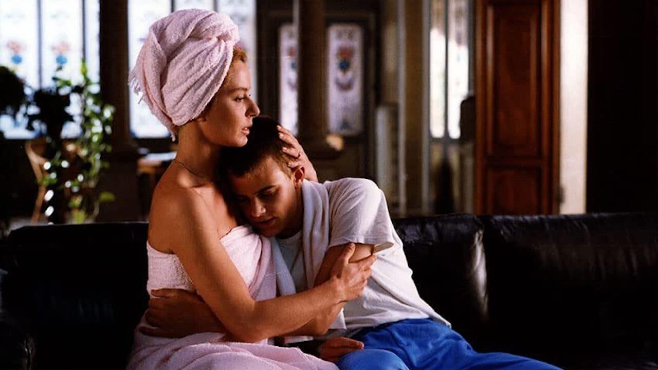 Backdrop for The Dark Side of Love