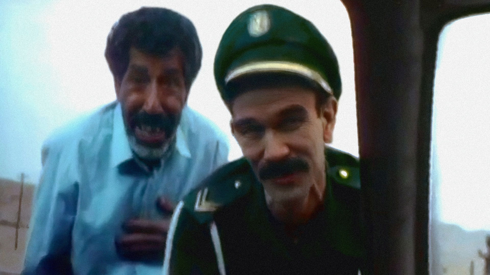 Backdrop for Le Clandestin