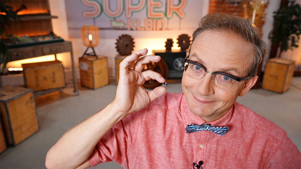 Backdrop for Superklein - Die Miniaturmeisterschaft