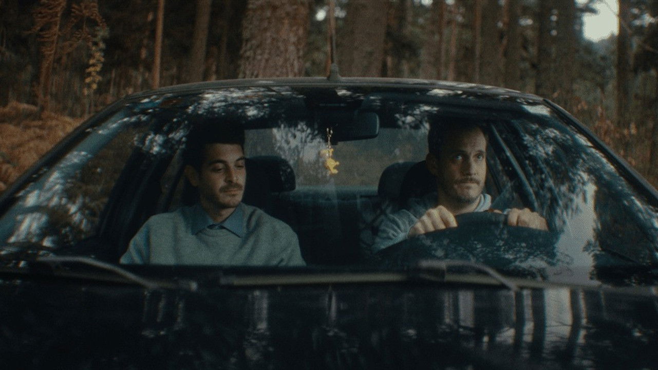 Backdrop for Te debo una