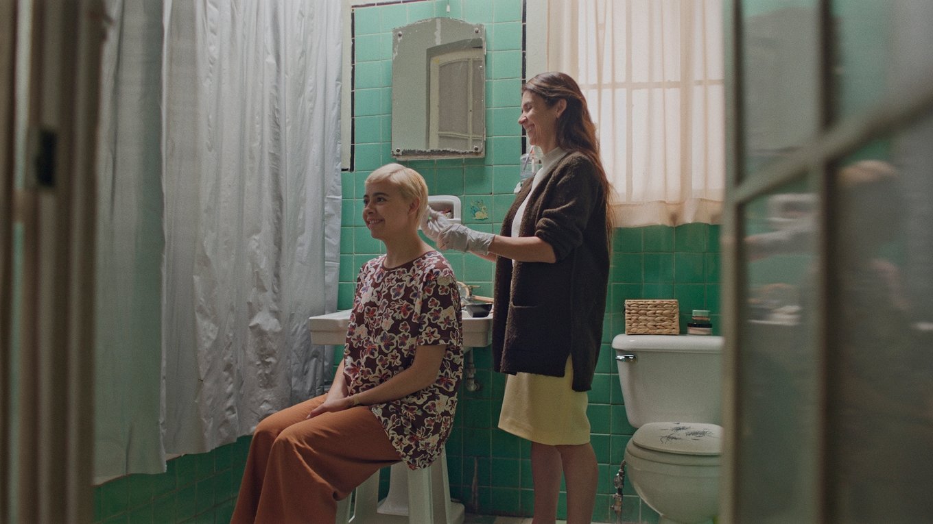 Backdrop for Bien parecidas