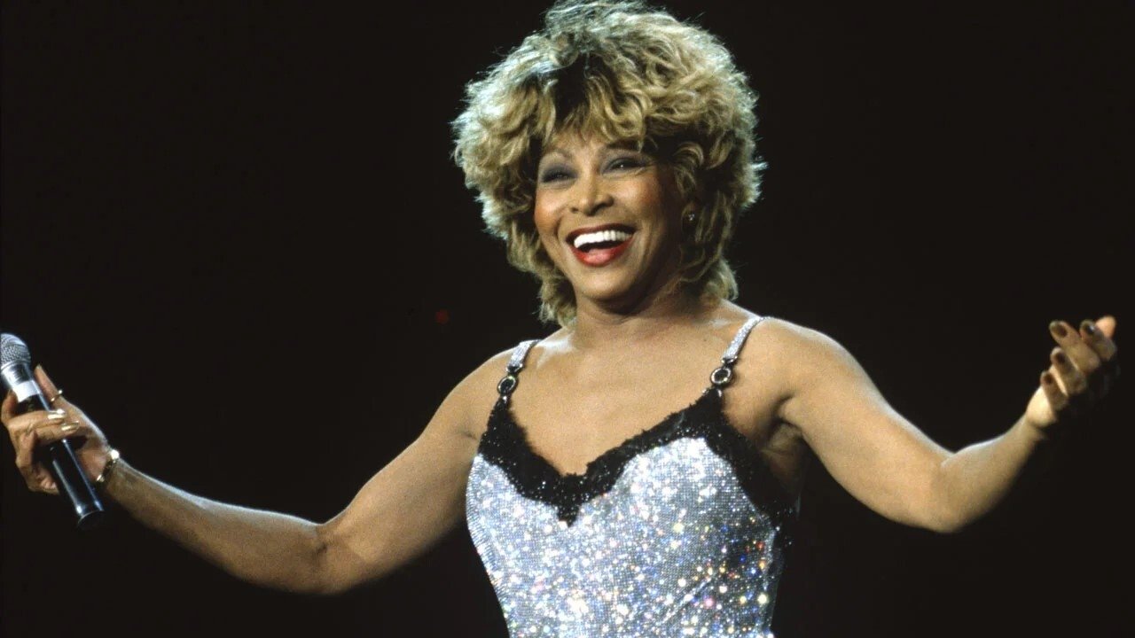 Backdrop for Tina Turner: All the Best - The Live Collection