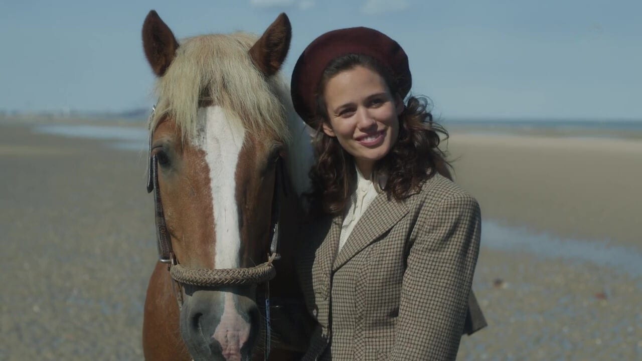 Backdrop for La petite femelle