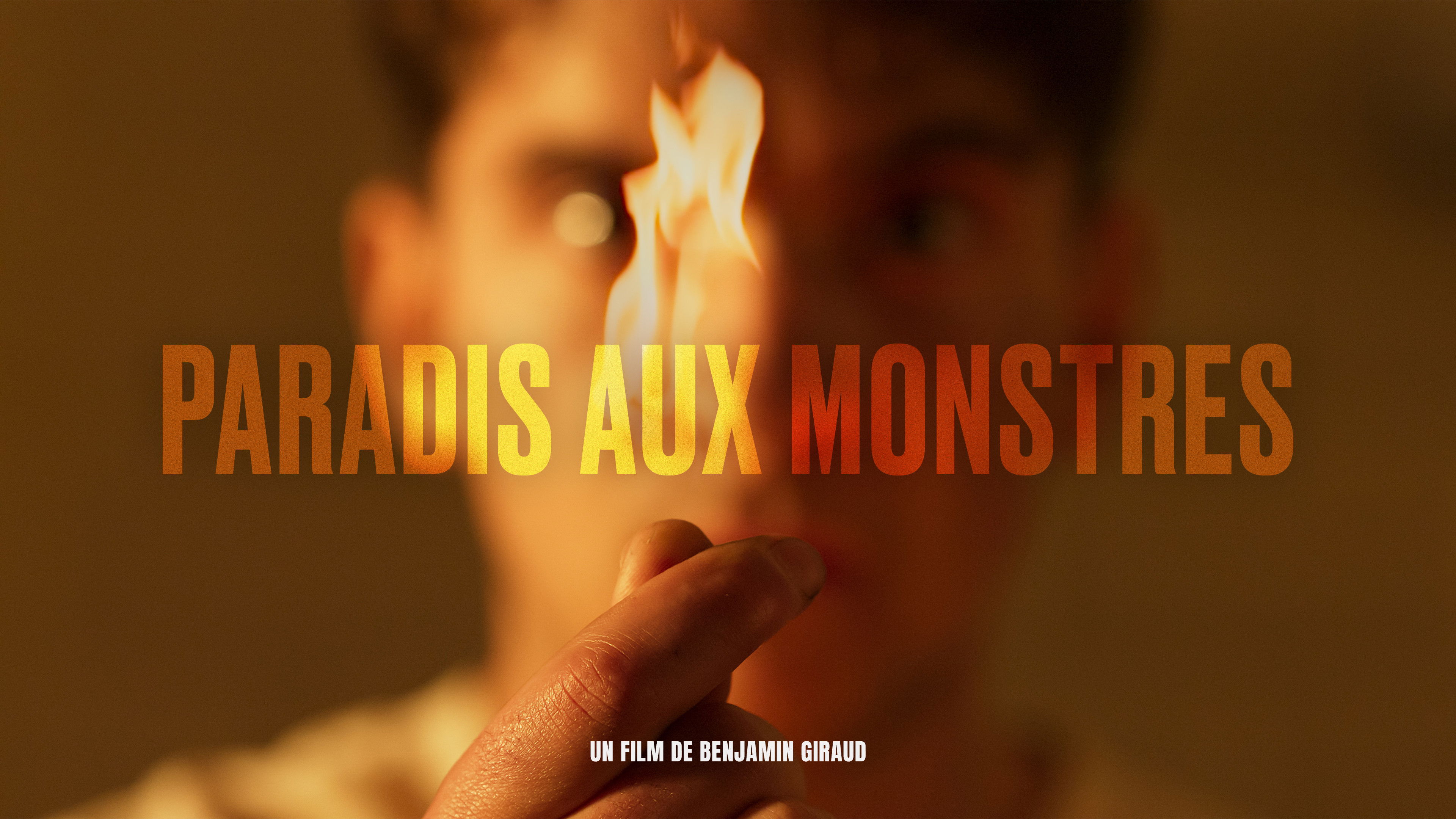 Backdrop for Paradis aux monstres