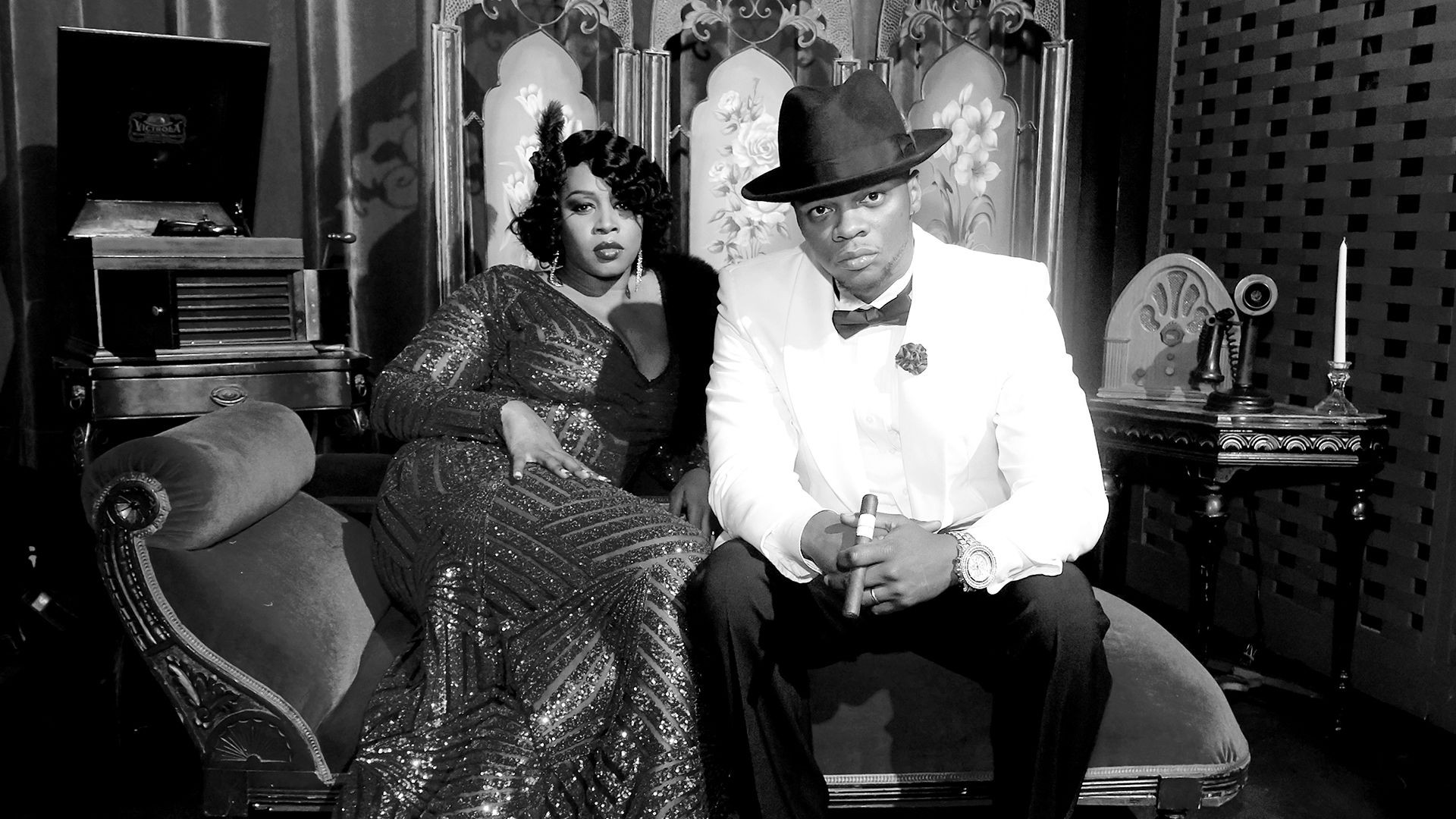 Backdrop for Remy & Papoose: Meet the Mackies