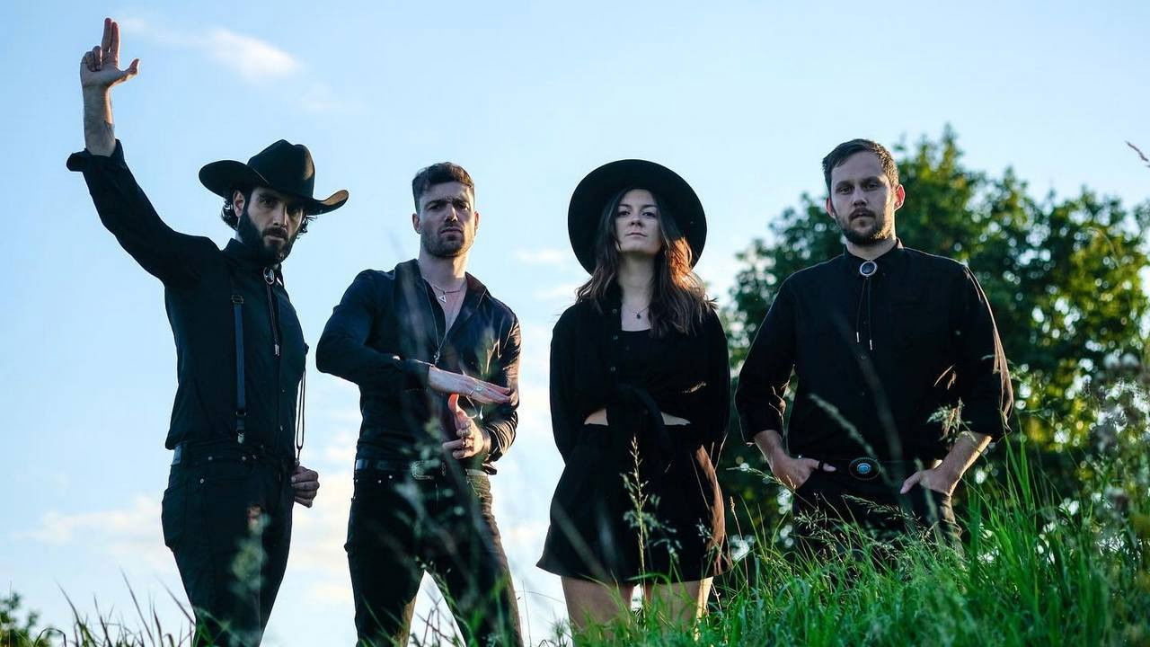 Backdrop for The Hangover Club - Liquid Sunshine