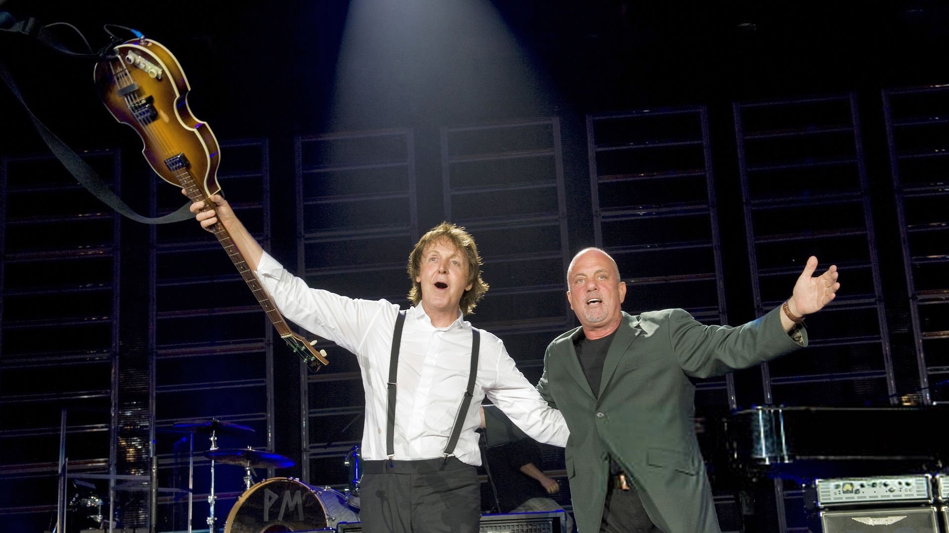 Backdrop for Paul McCartney: Good Evening New York City