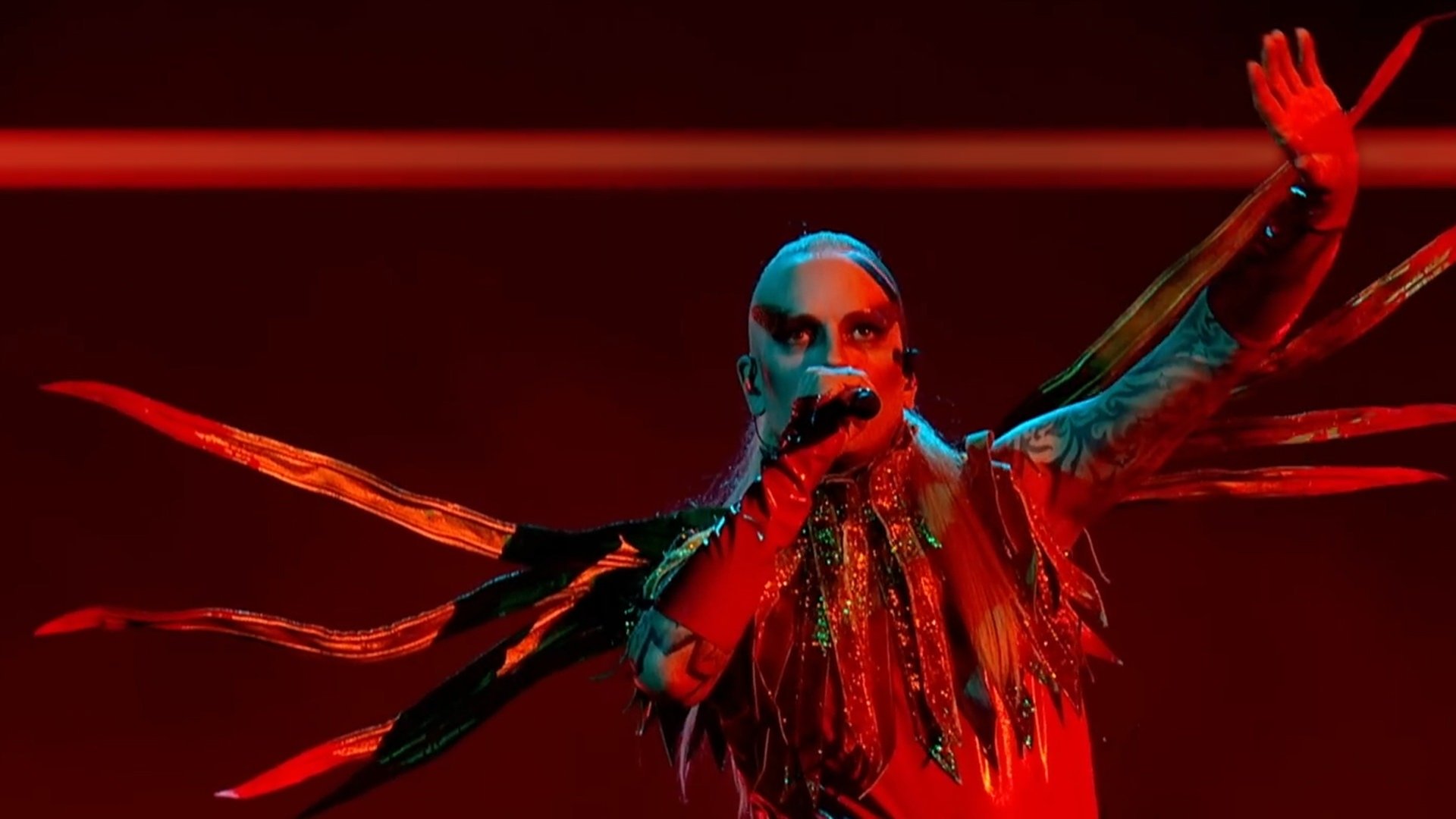 Backdrop for Fünf Hamburger nach Liverpool - Die Reise von Lord Of The Lost zum ESC