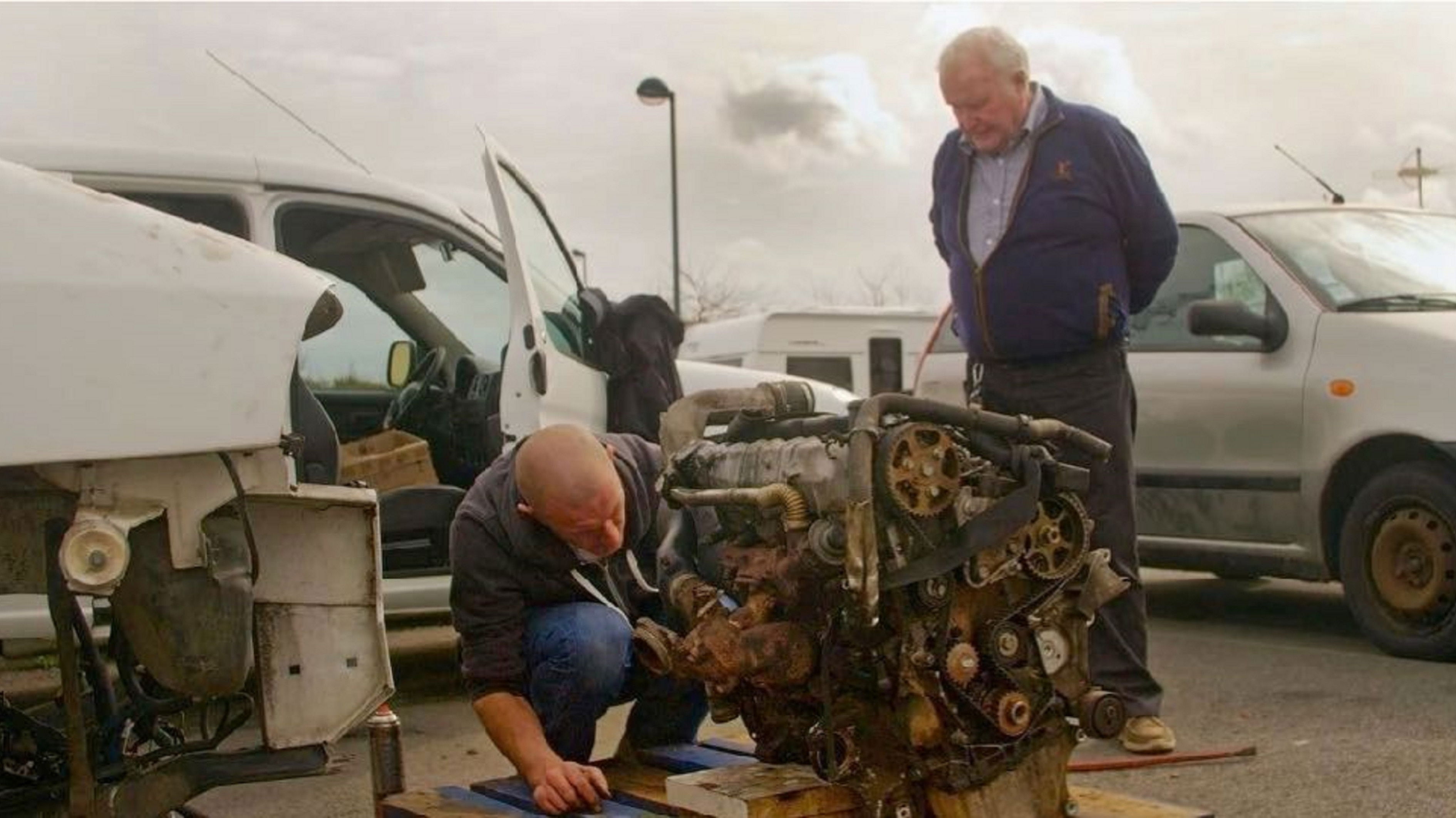 Backdrop for Les Autres Chemins