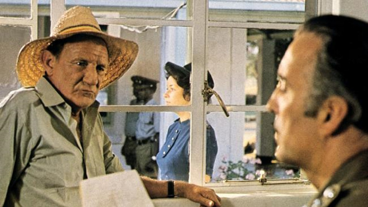 Backdrop for Death in the Sun