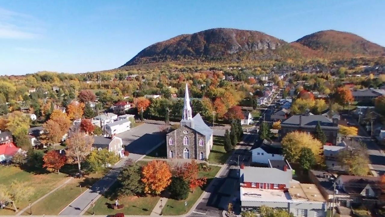 Backdrop for The Mount St-Hilaire Enigma