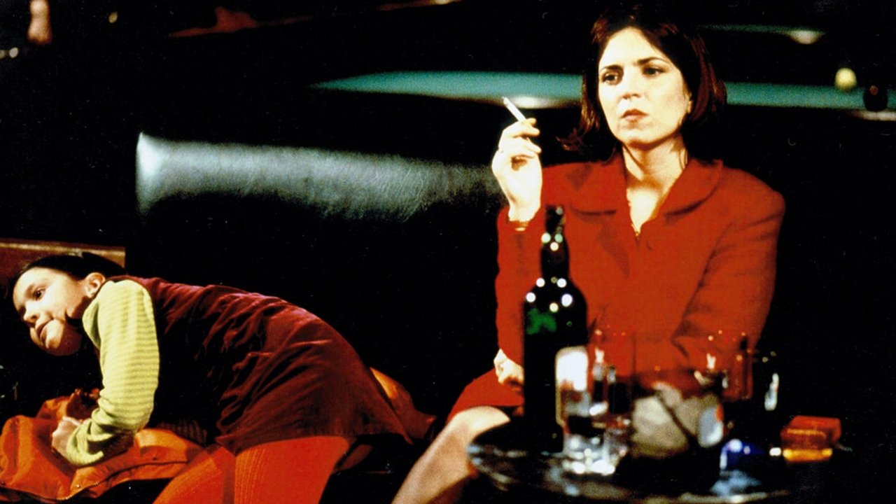 Backdrop for Une femme d'extérieur