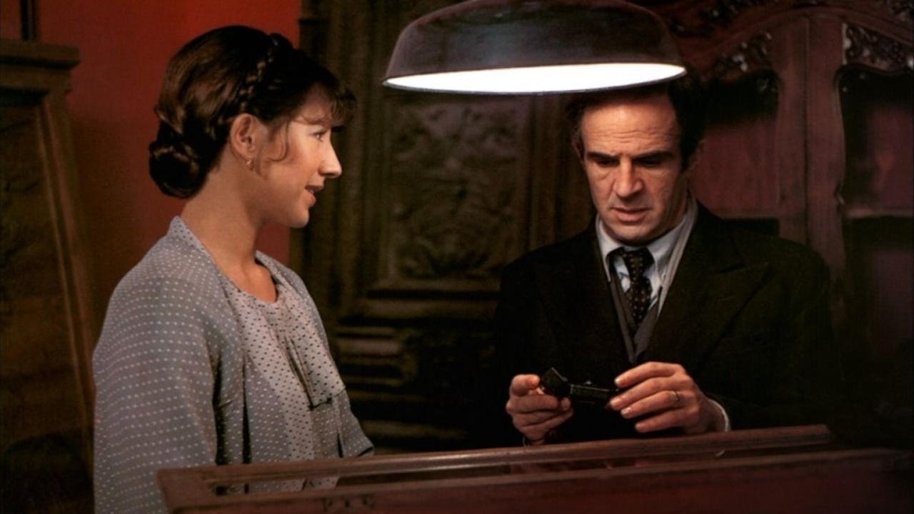 Backdrop for The Green Room