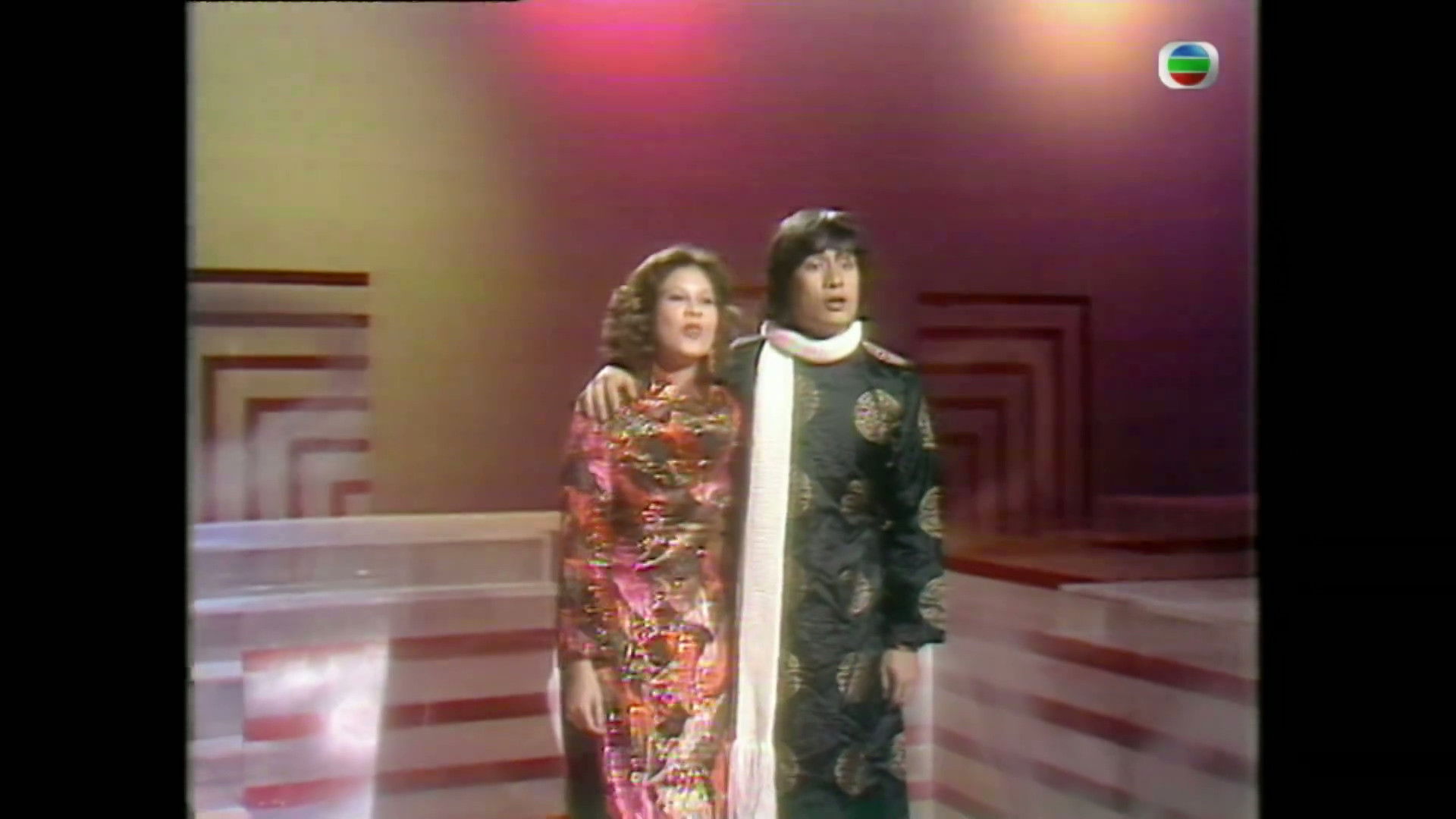 Backdrop for 甄妮特辑