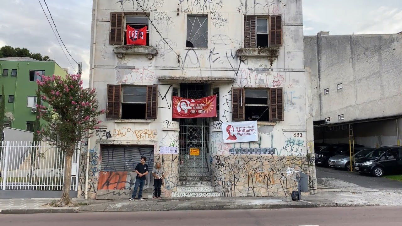 Backdrop for Rose Nunes Vive!