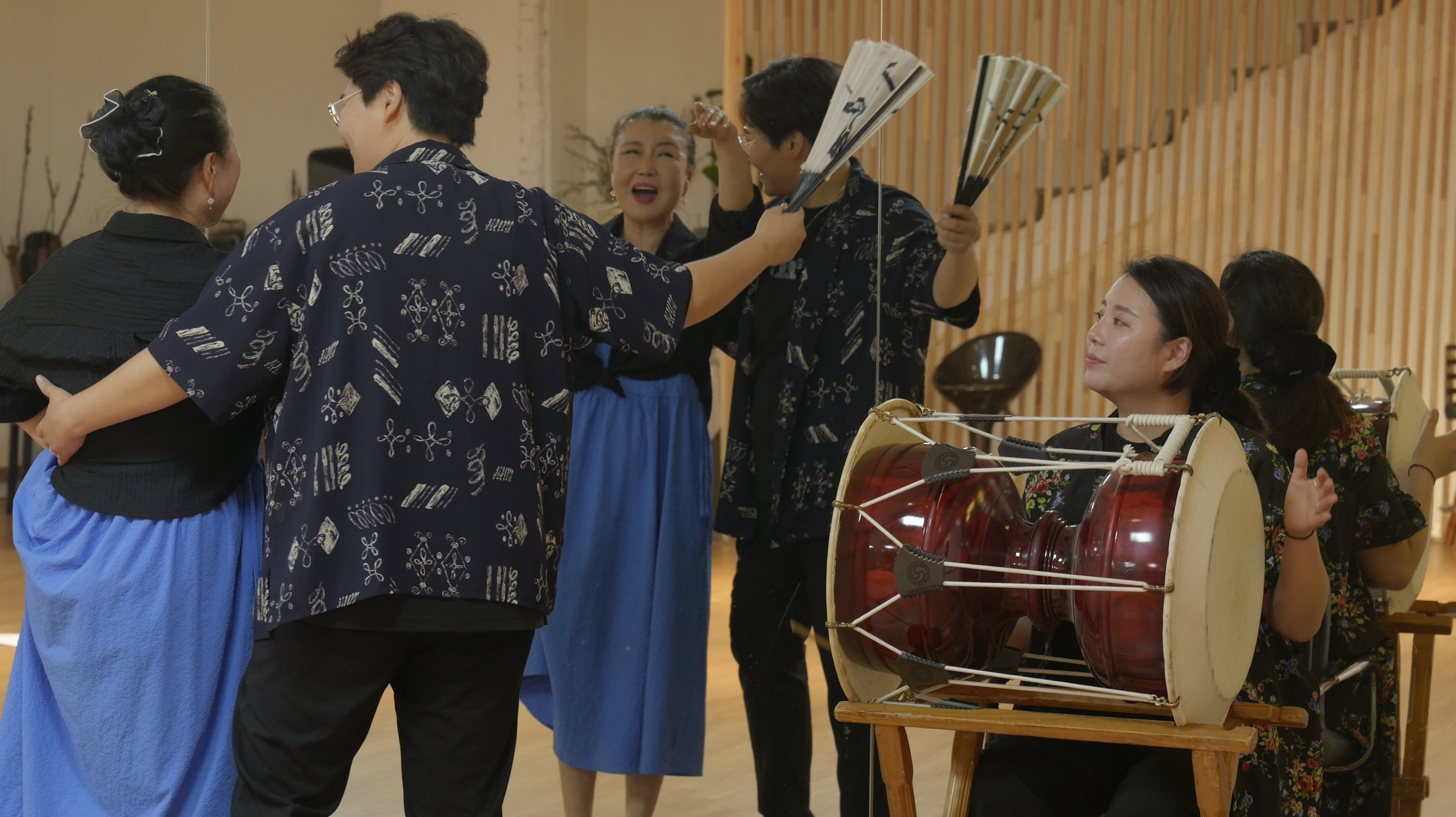 Backdrop for Women's Gukgeuk: Enduring on the Edge of Time