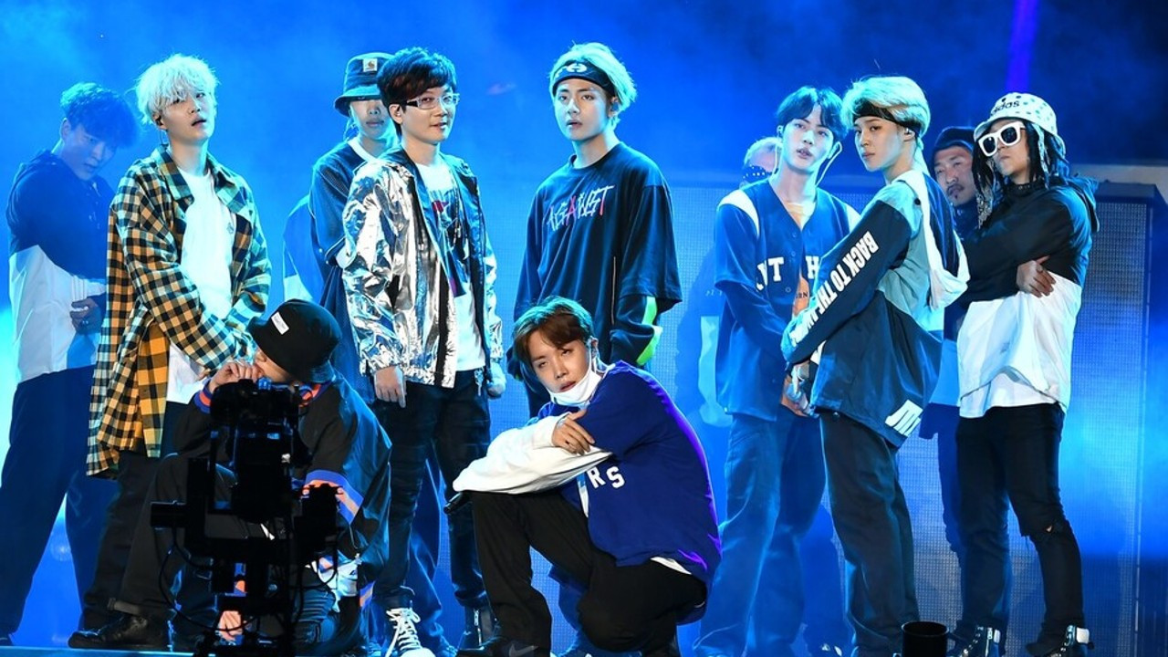 Backdrop for Seotaiji 25 Live Time : Traveler