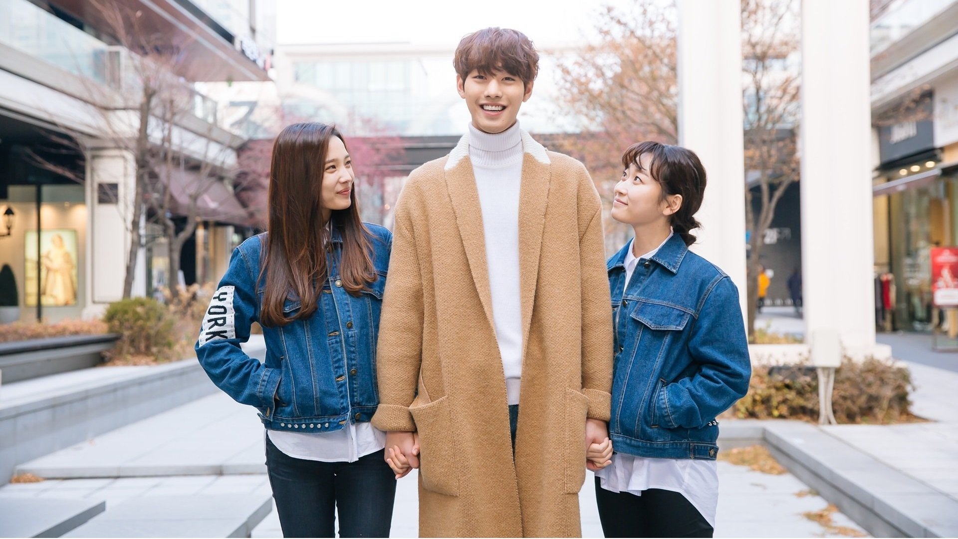 Backdrop for Queen of the Ring